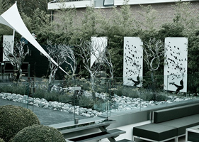 p.nicholas-2665-daphne-garden-200x280